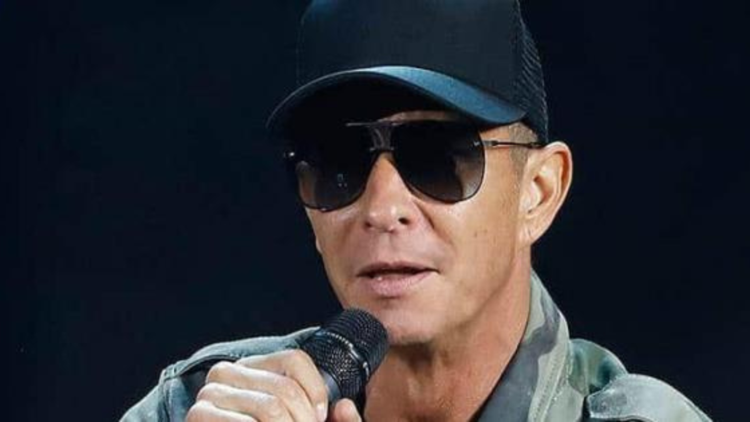 Erik Rubín presentó oficialmente a su novia, Geraldine Zarate