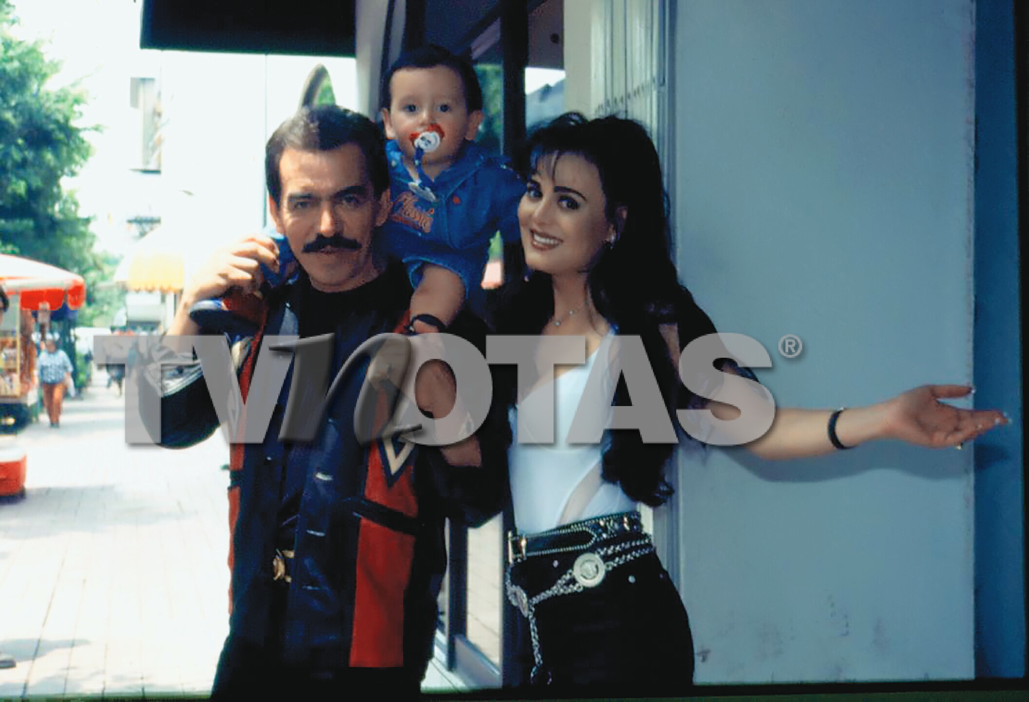 Julián Figueroa hijo de Joan Sebastian y Maribel Guardia