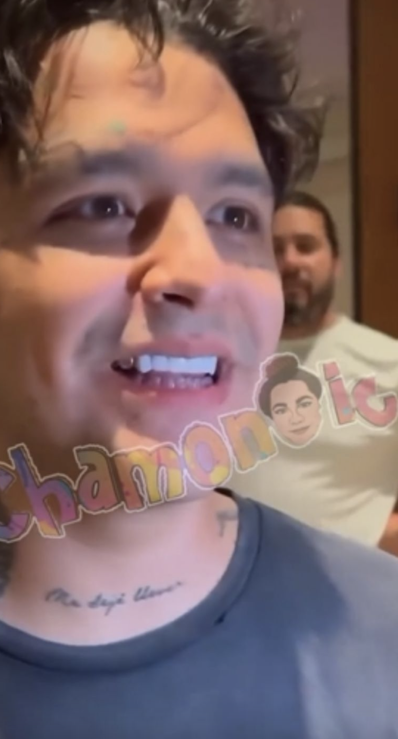 Nodal estrena dientes