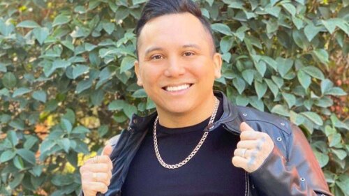 Edwin Luna se deja ver con sus 5 hijos por primera vez