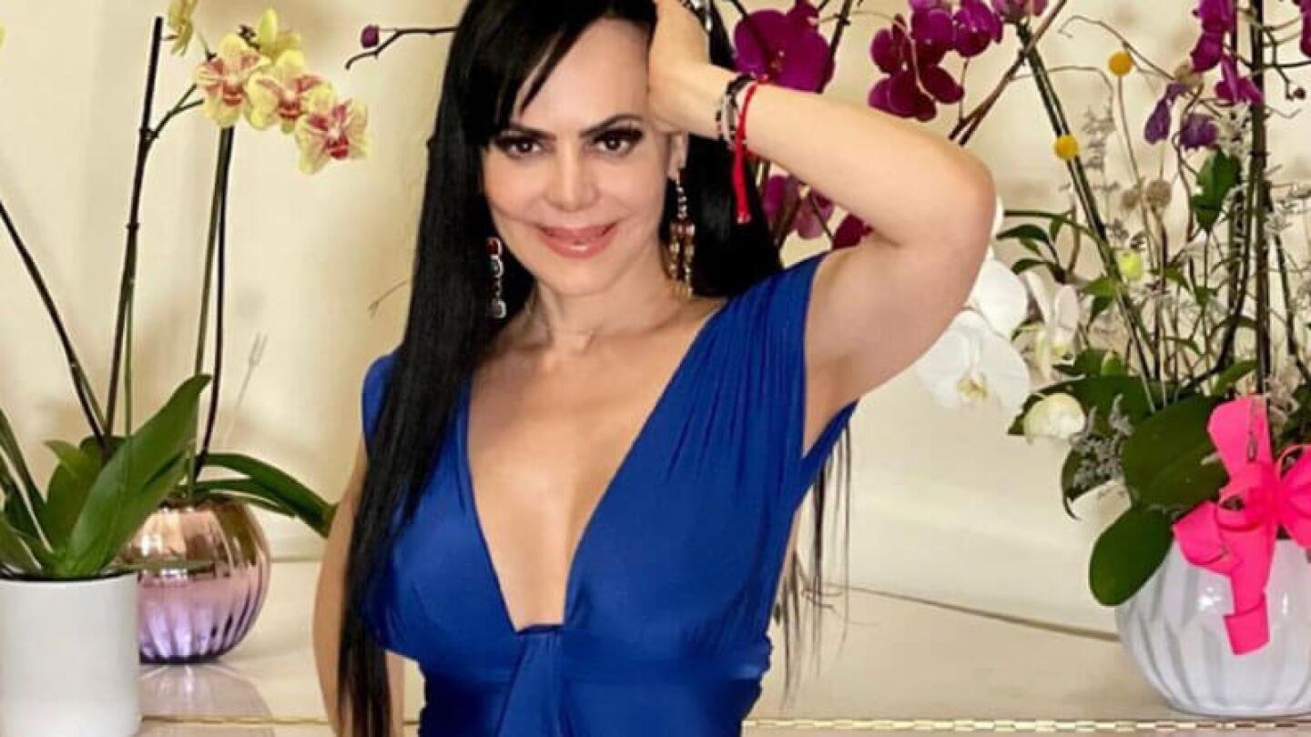 Maribel Guardia comete pecado y se come un postre