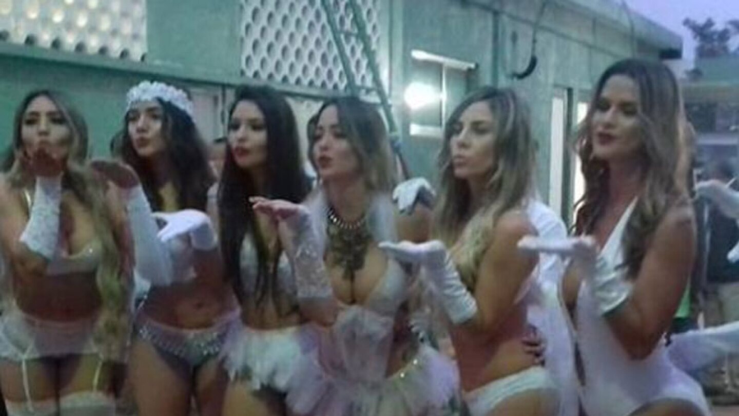 Medios replicaron la inconformidad que había en algunas personas que vieron de cerca el festejo, tales como los miembro del grupo Morenos Sección 22 en Facebook, donde se denunciaron los gastos del sindicato.