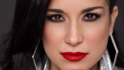 Hijo de Karina la cantante congeló sus óvulos