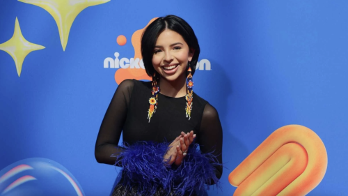 Ángela Aguilar abucheada en los Kids' Choice Awards