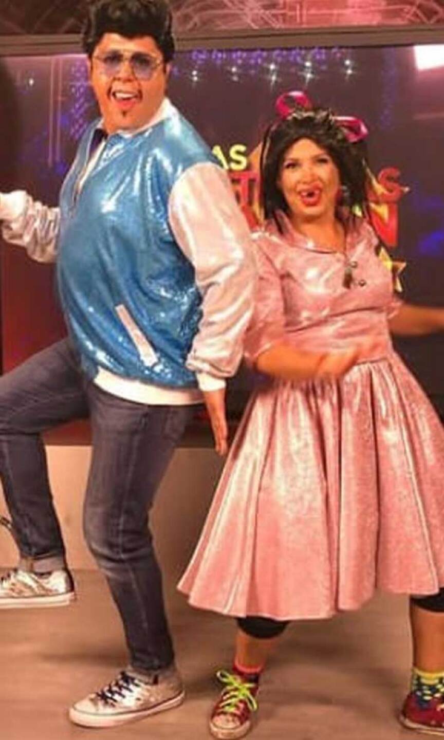 ‘La Chupitos’ y ‘El Indio Brayan’ sorprendieron al final de su presentación.