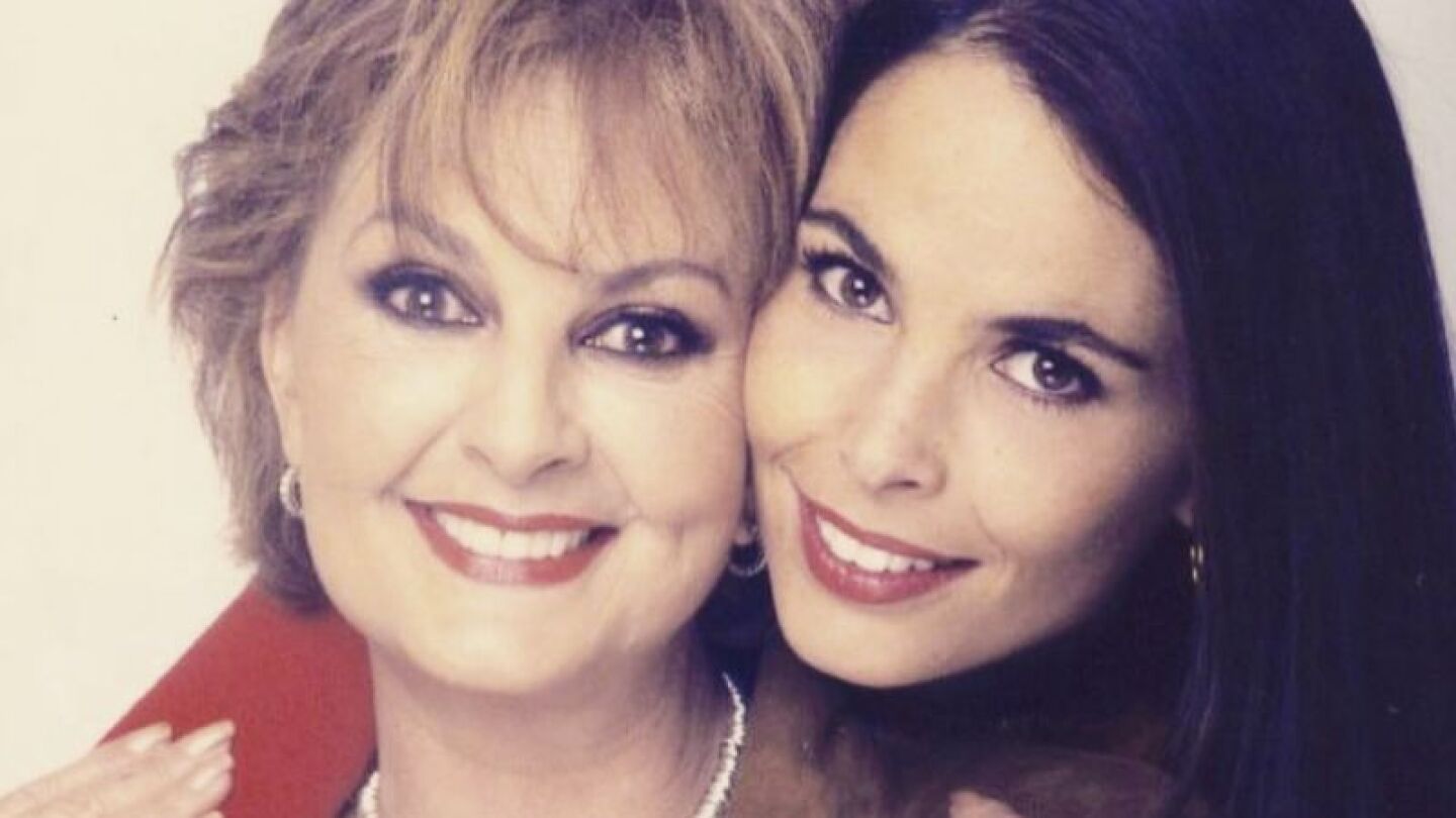 Talina Fernández está con Mariana Levy