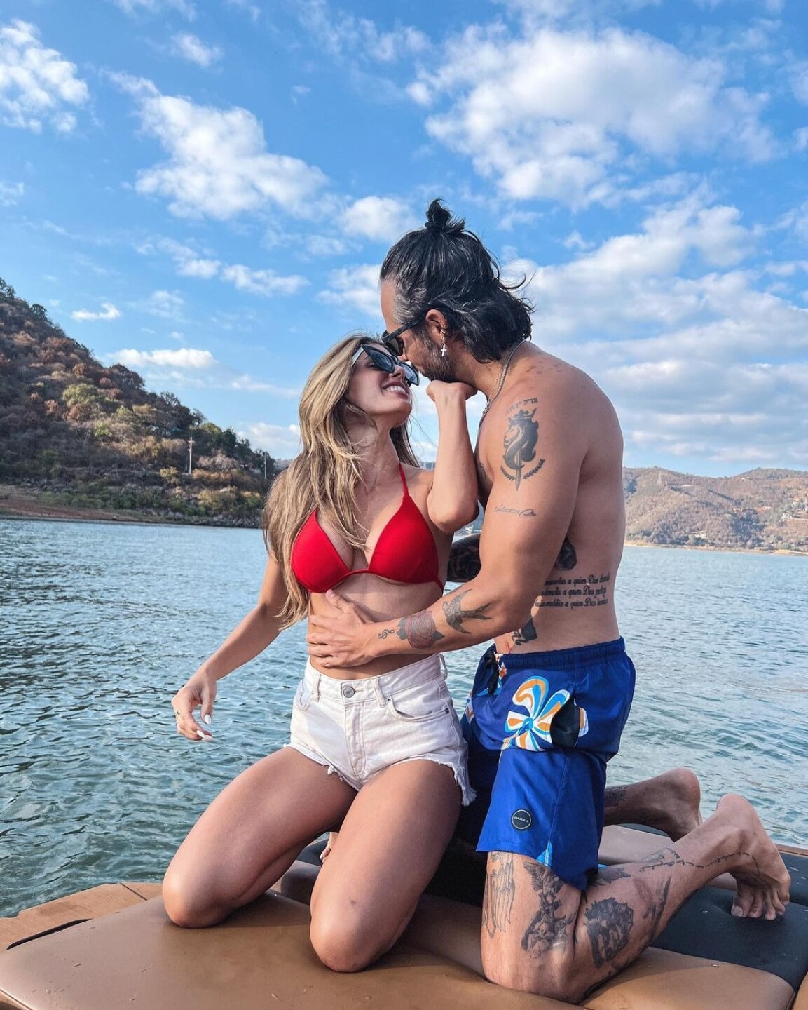 José Ron y Luciana Sismondi beso