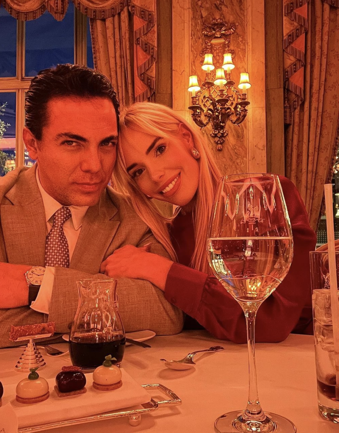 Cristian Castro y su novia Ingrid Wagner