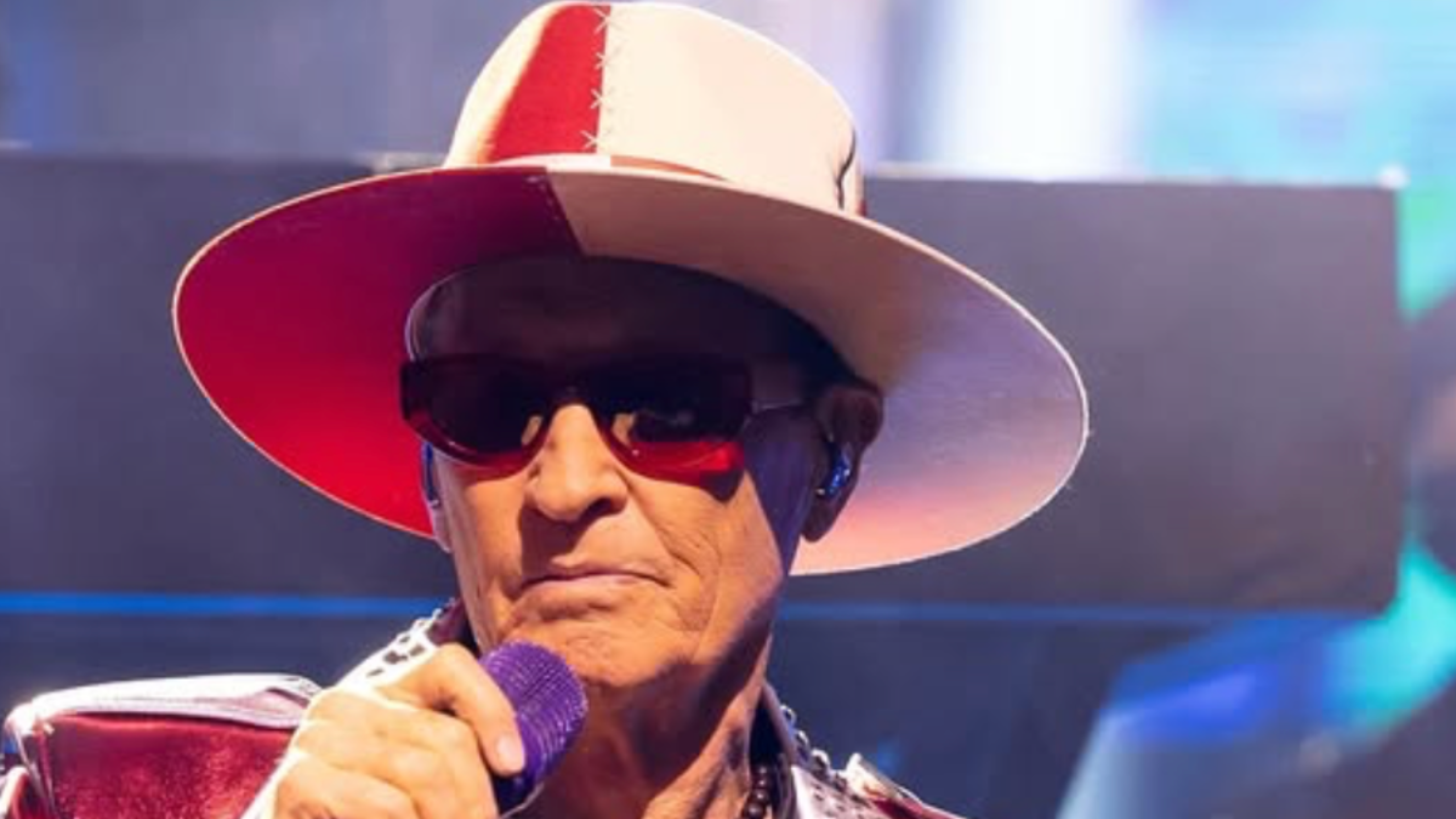 Emmanuel cancela concierto por problema de salud