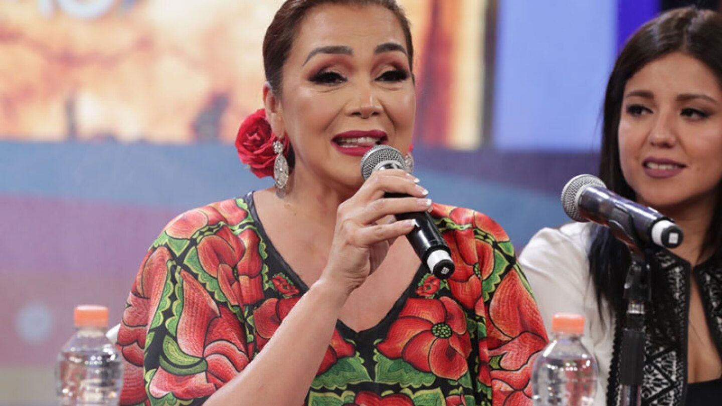 La exponente de la música vernácula está por estrenar su programa en un canal local.