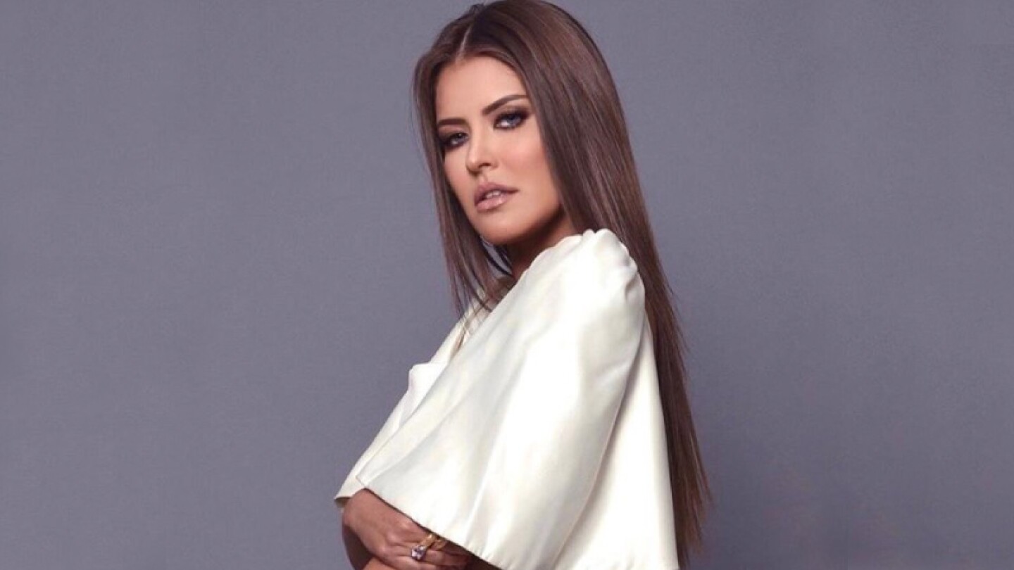 Vanessa Claudio cuerpazo masaje