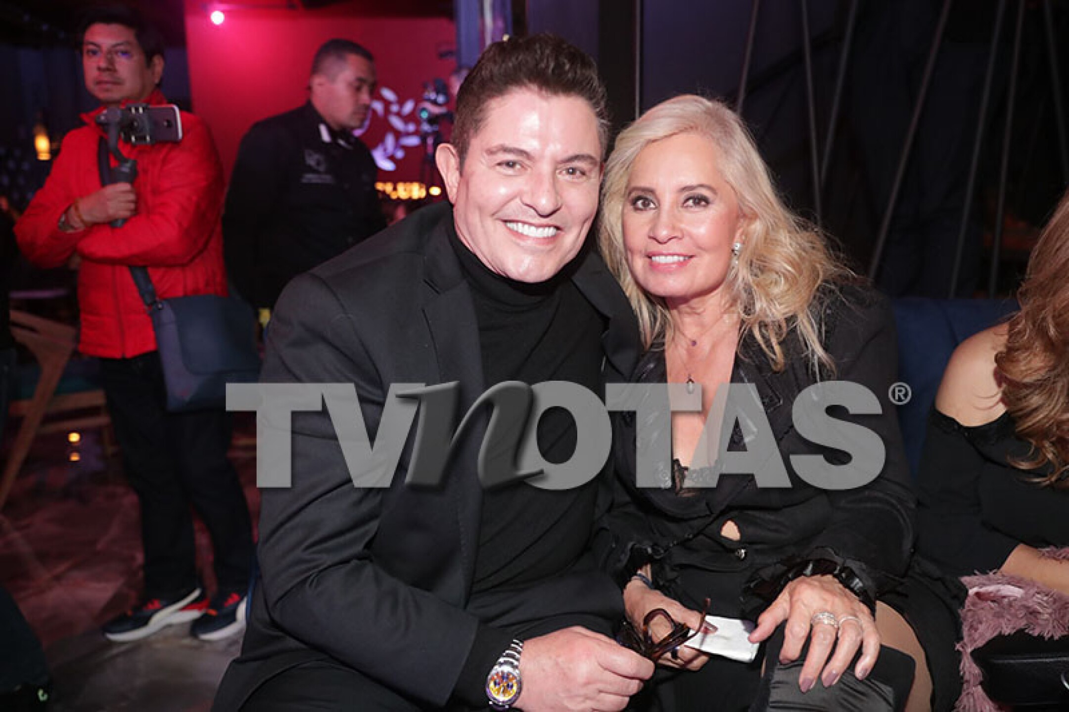 Ernesto Laguardia Carla Estrada