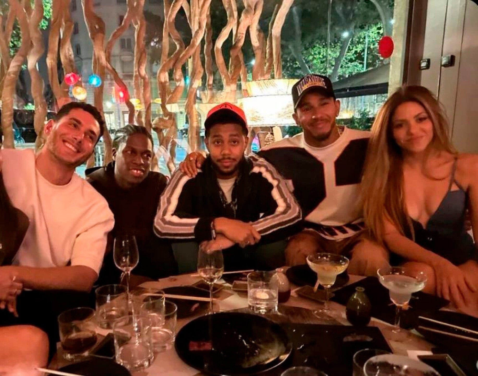 Lewis Hamilton y la cantante colombiana en Barcelona