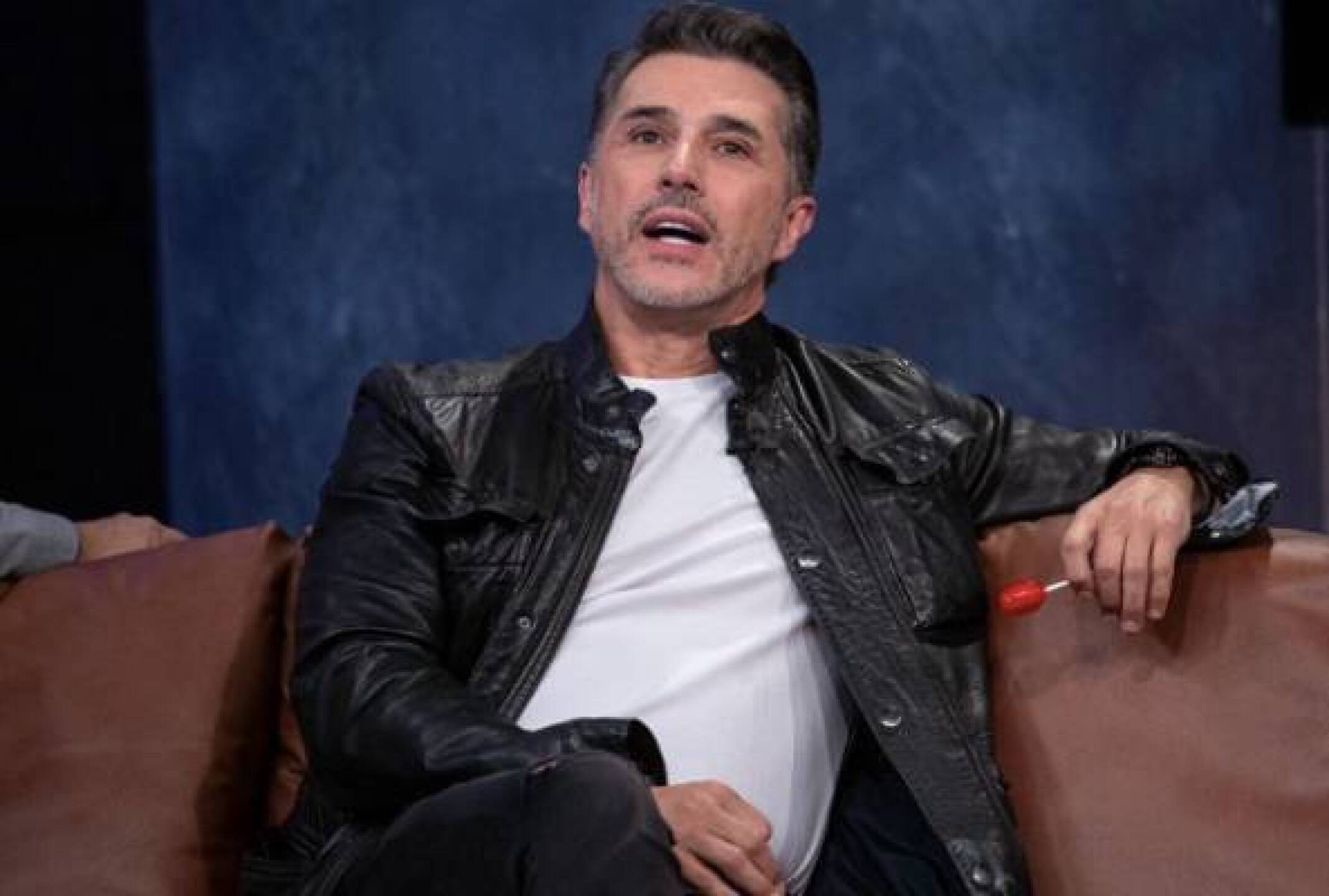 Mayer promete crear polémica