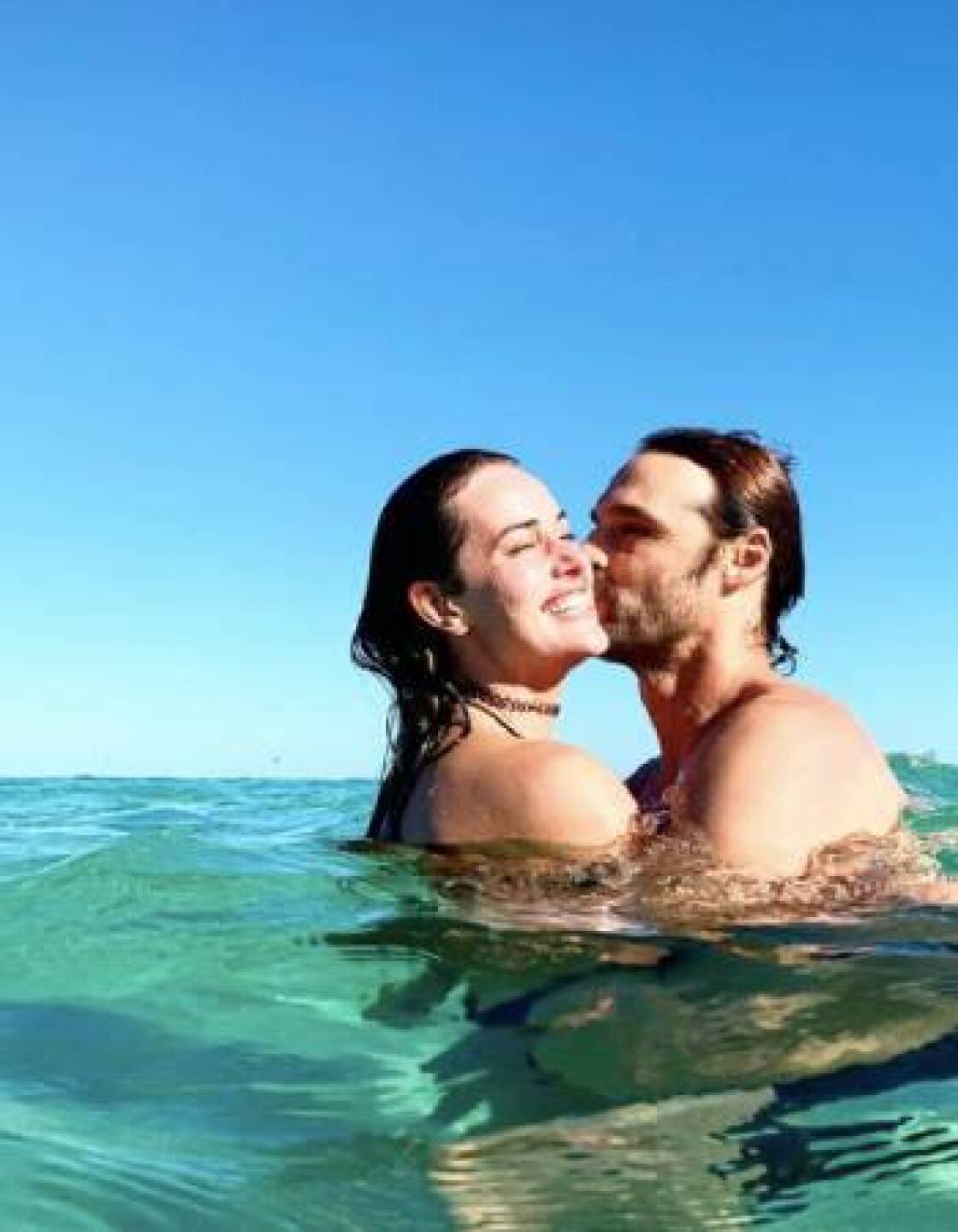 Iván Sánchez y su novia