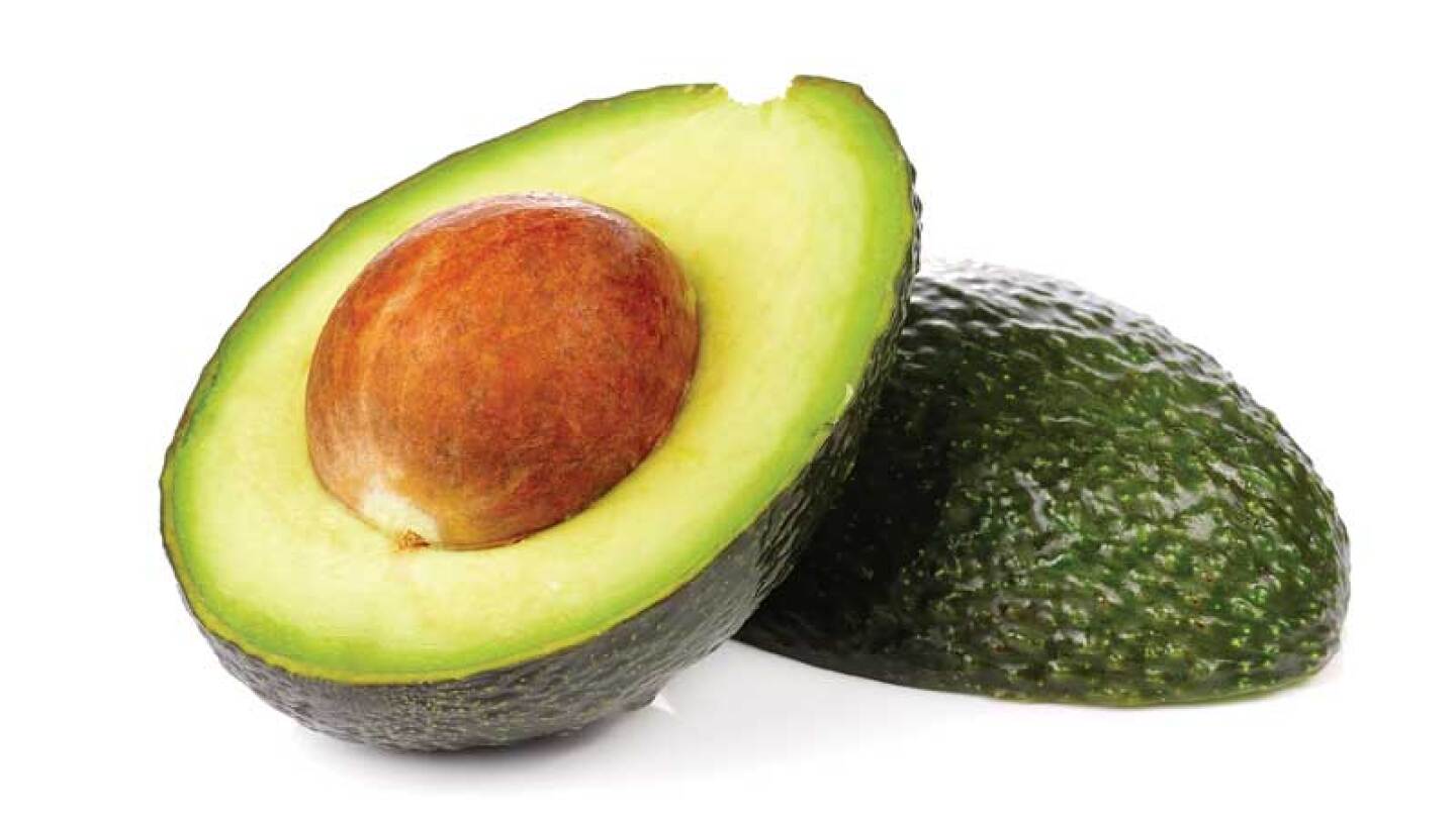 En comparación al plátano, el aguacate contiene más potasio, lo que lo hace más nutritivo