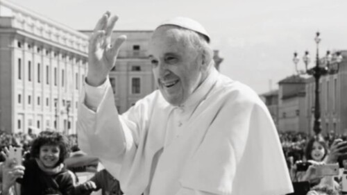 Papa Francisco muere