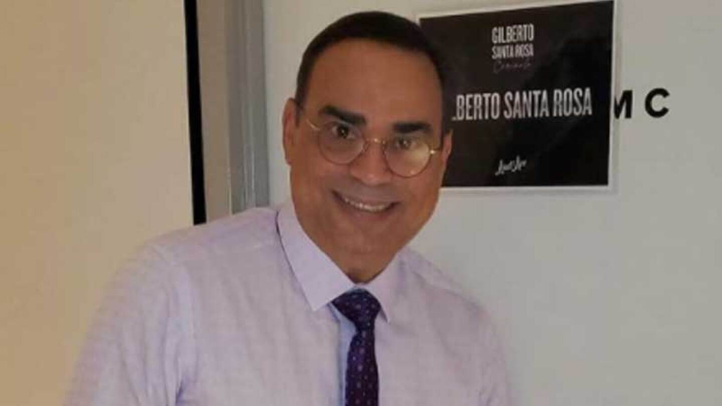 El salsero Gilberto Santa Rosa da positivo a Covid-19