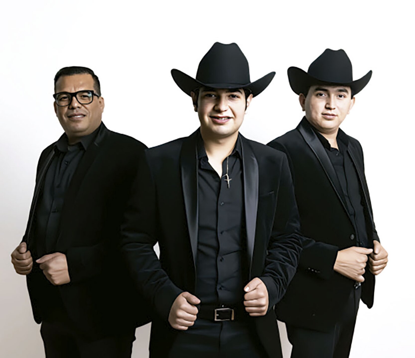 Los plebes del rancho papá Nodal