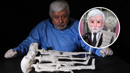 Crean piñata de Jaime Maussan y su “momia extraterrestre”