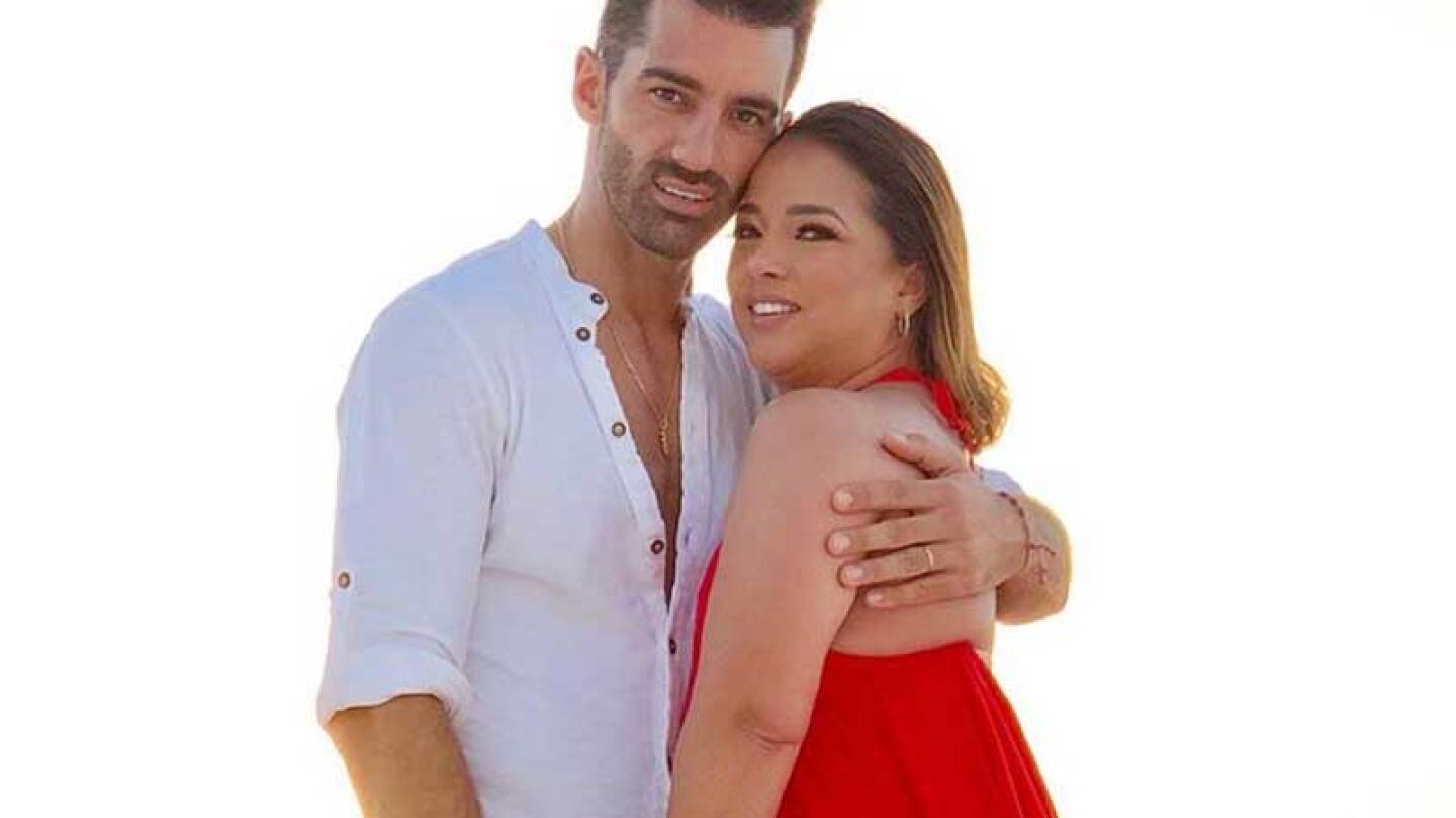 Adamari López y Toni Costa son una de las parejas más divertidas del medio.