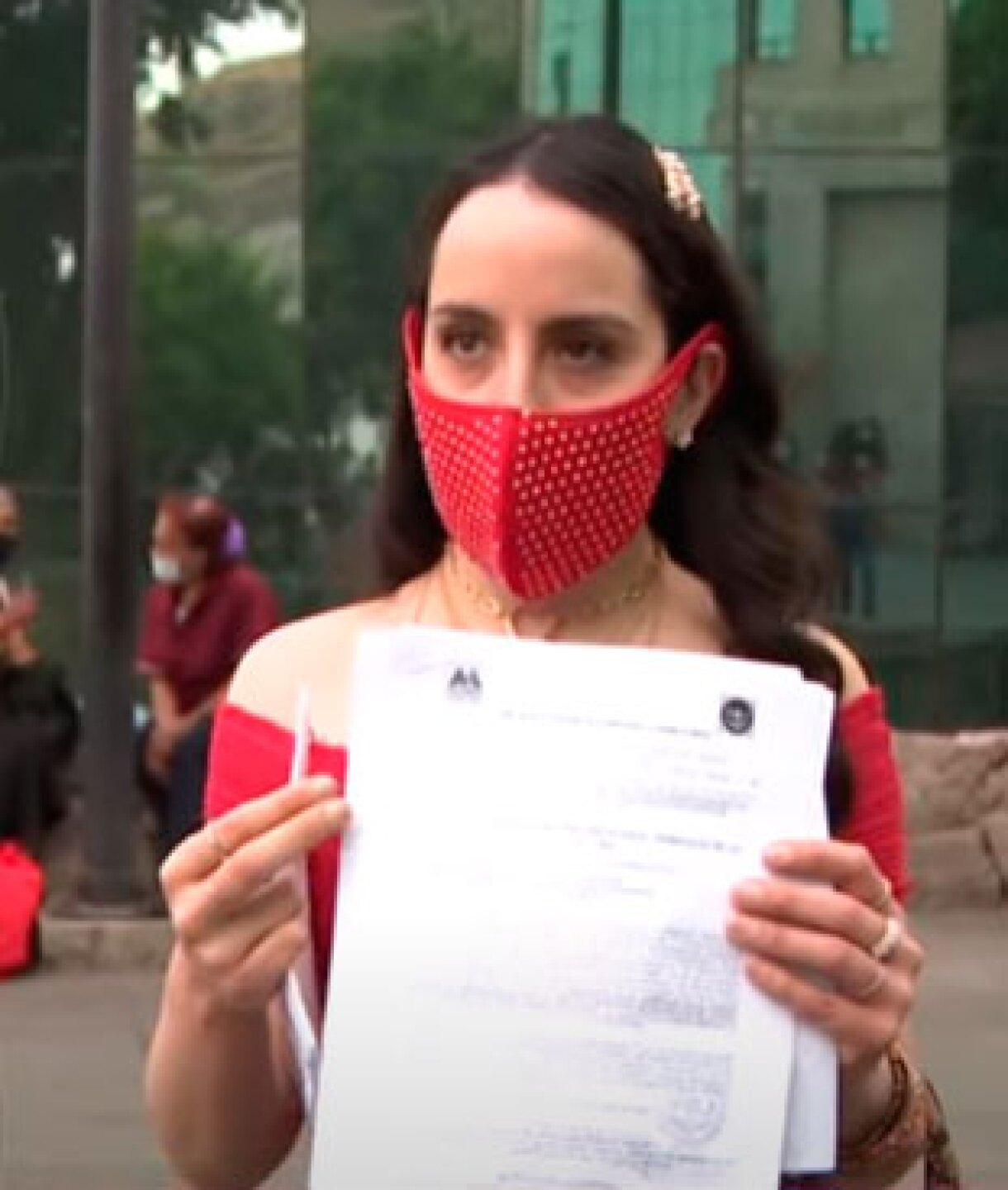 Laura pons vs turry macías