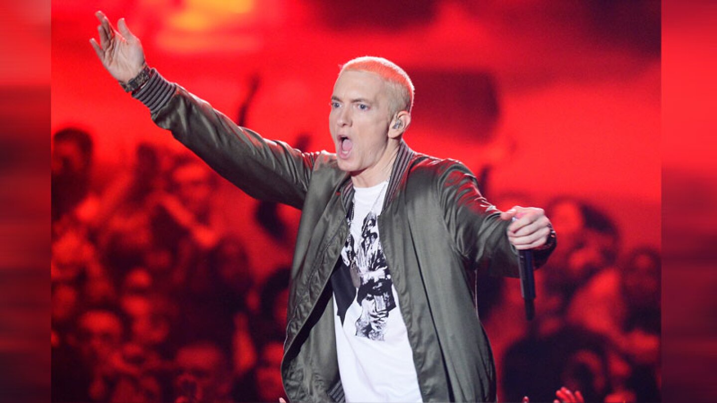 Eminem busca amor en sitios gay