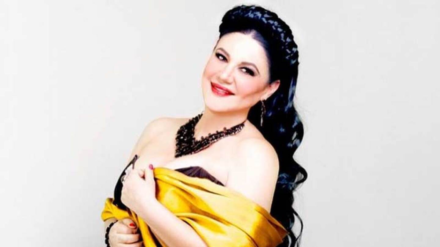 Alejandra Ávalos responde a quienes la llaman loca