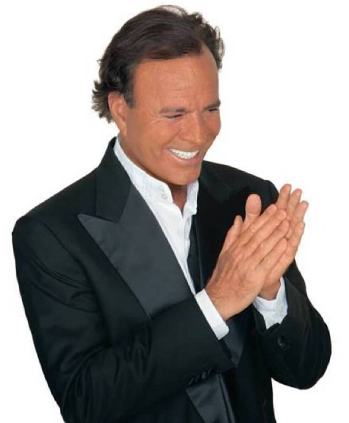 A Julio Iglesias le decomisan alimentos en aeropuerto