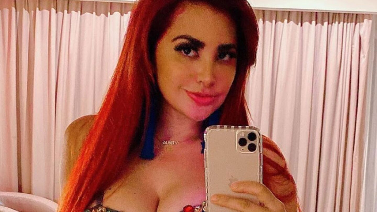 La guapa modelo no se midió ni en estas fechas de amor y paz