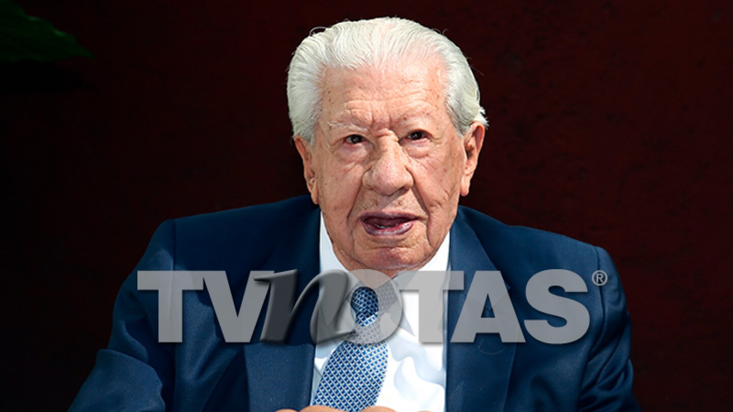 Famosos dan último adiós a don Ignacio López Tarso