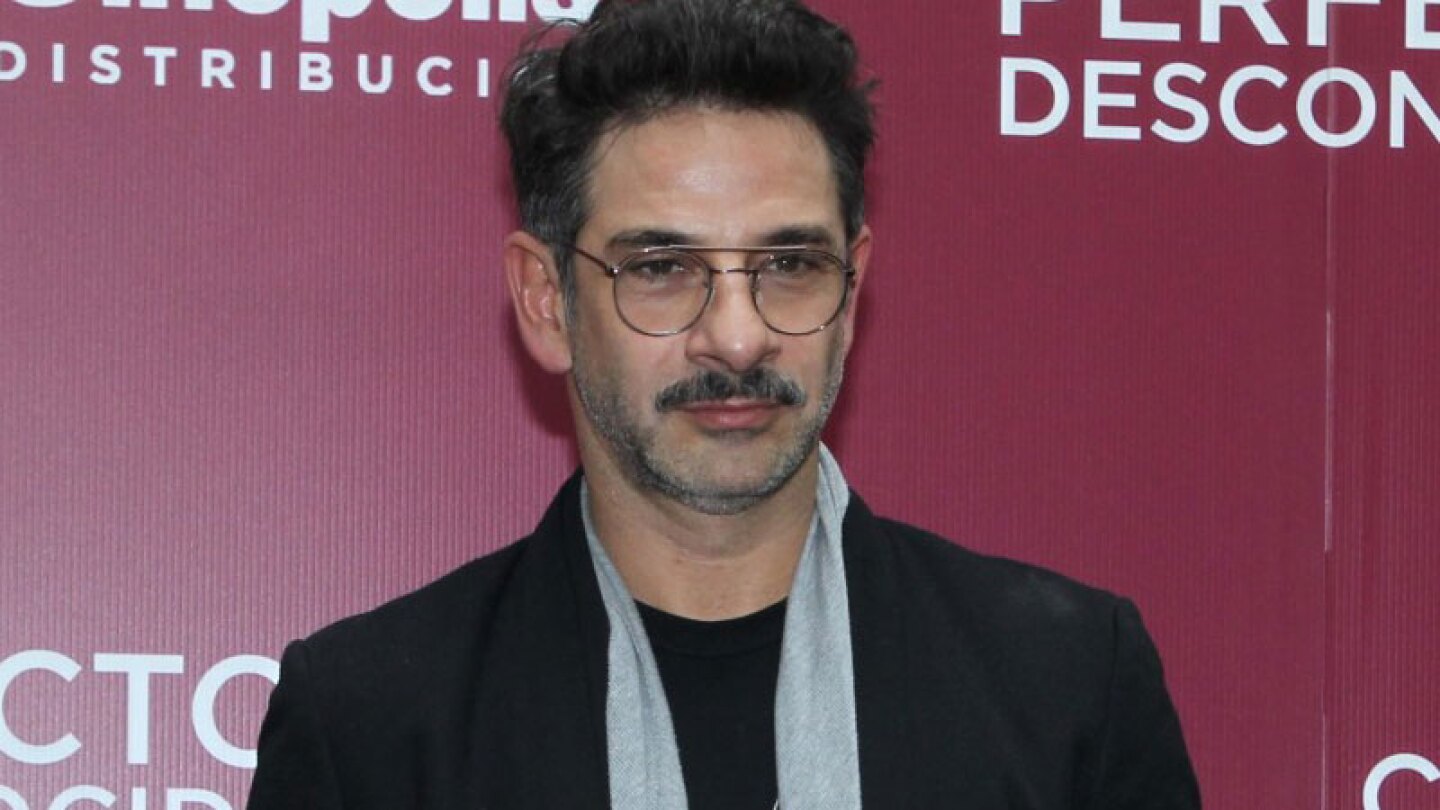 El actor compartió una foto sin ropa y en pleno ritual para iniciar el 2020 con todo.