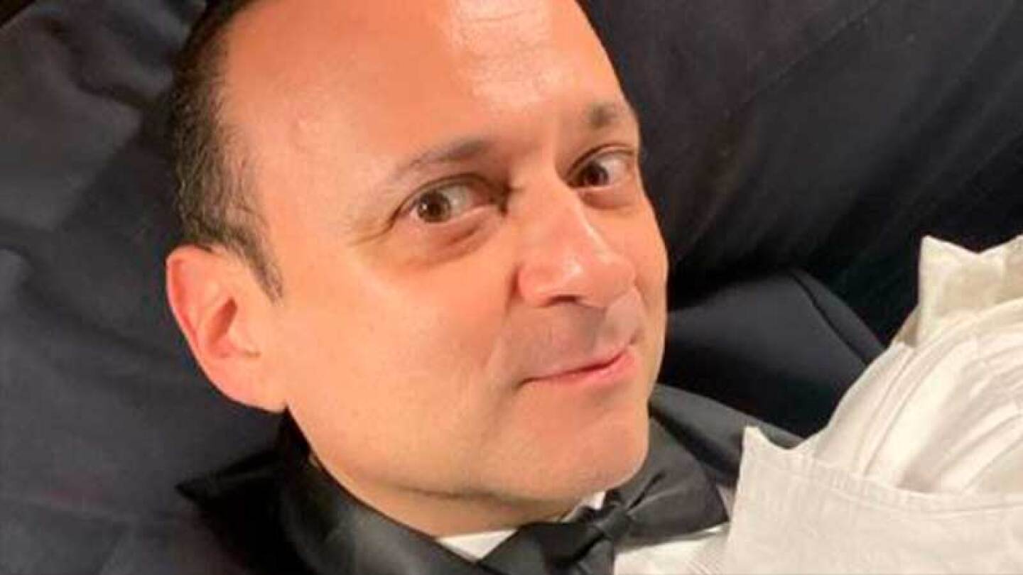Lalo España participará en la nueva película de Rob Schneider
