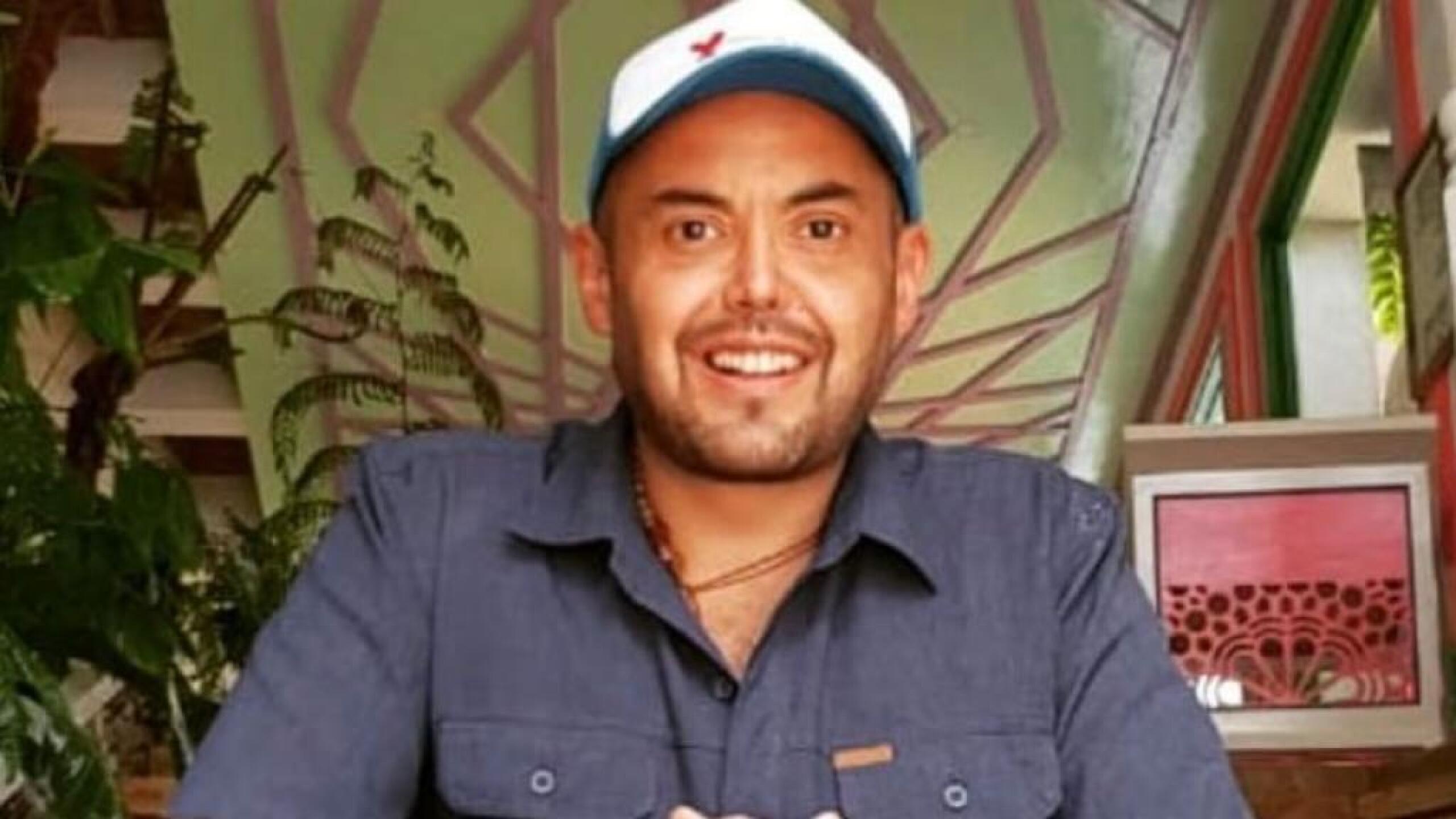 Clark está feliz con su nuevo proyecto.