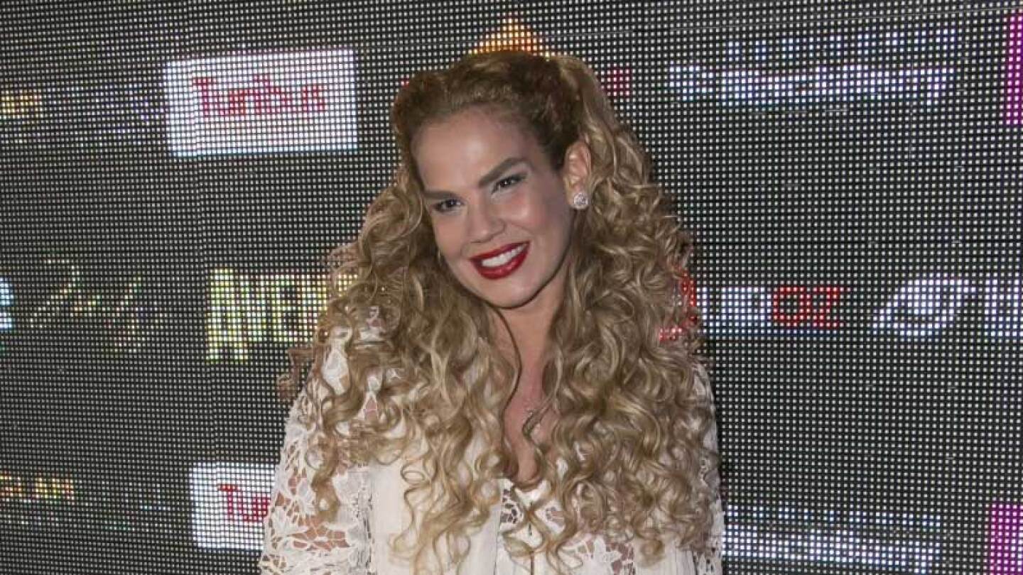 La cubana no aguantó y se le fue a la yugular al compatriota