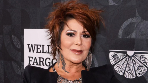 Alejandra Guzmán muestra sus ‘cicatrices de vida’ en pleno concierto