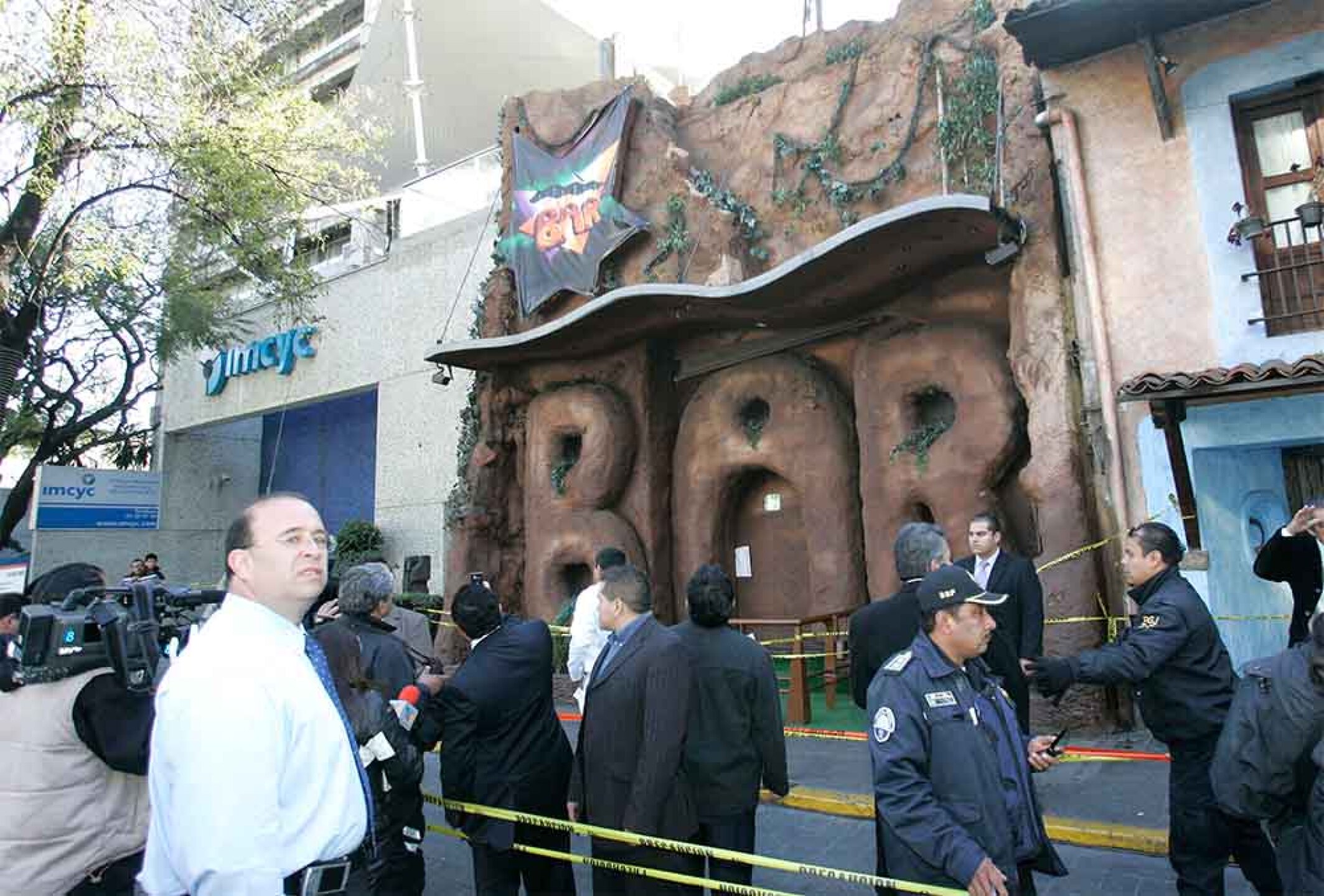 Salvador Cabañas recibió un impacto de bala en la cabeza