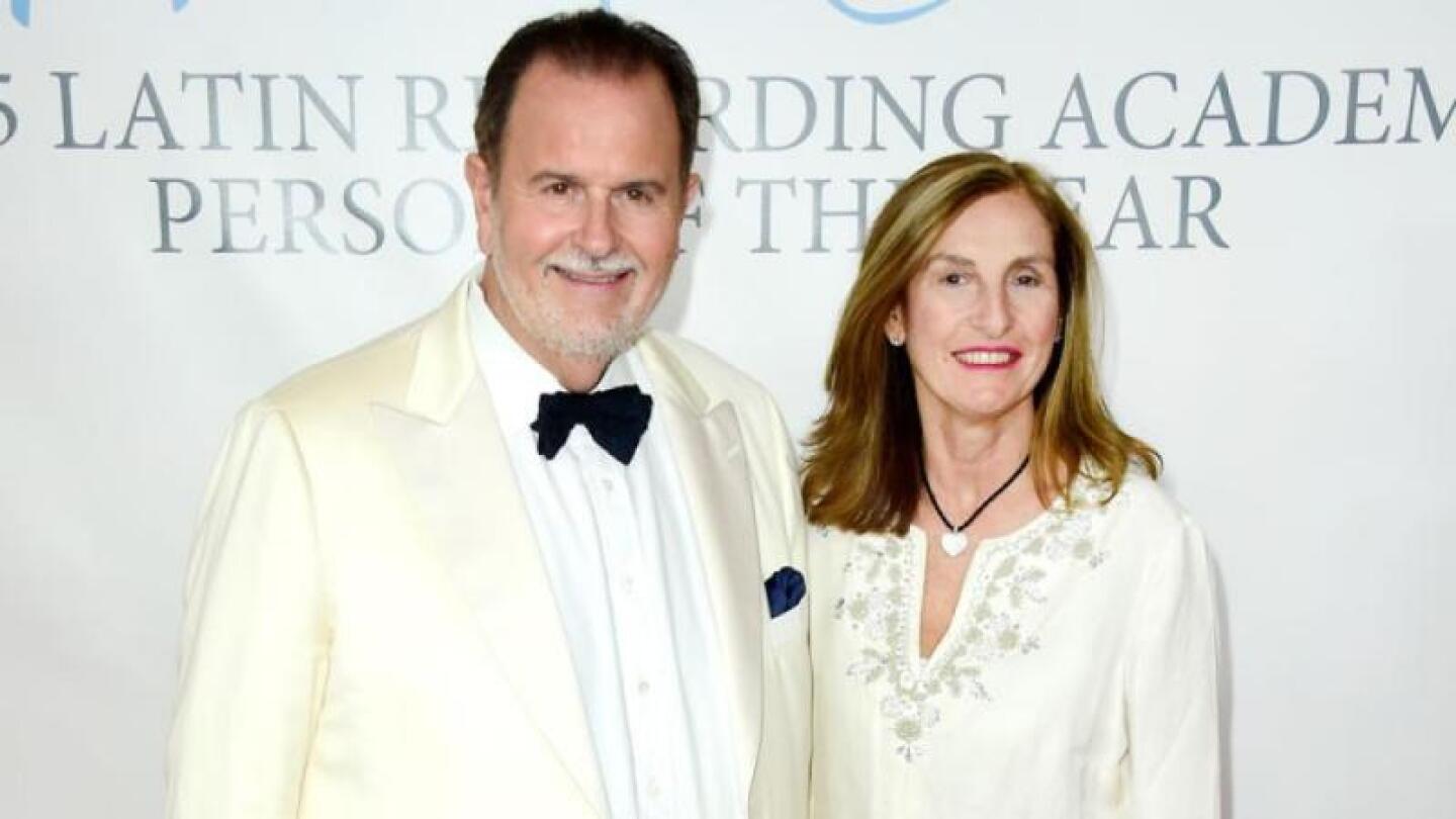 Raúl de Molina y su esposa sufren accidente en elevador