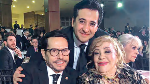 Silvia Pinal, Pepillo e Iván Cochegrus
