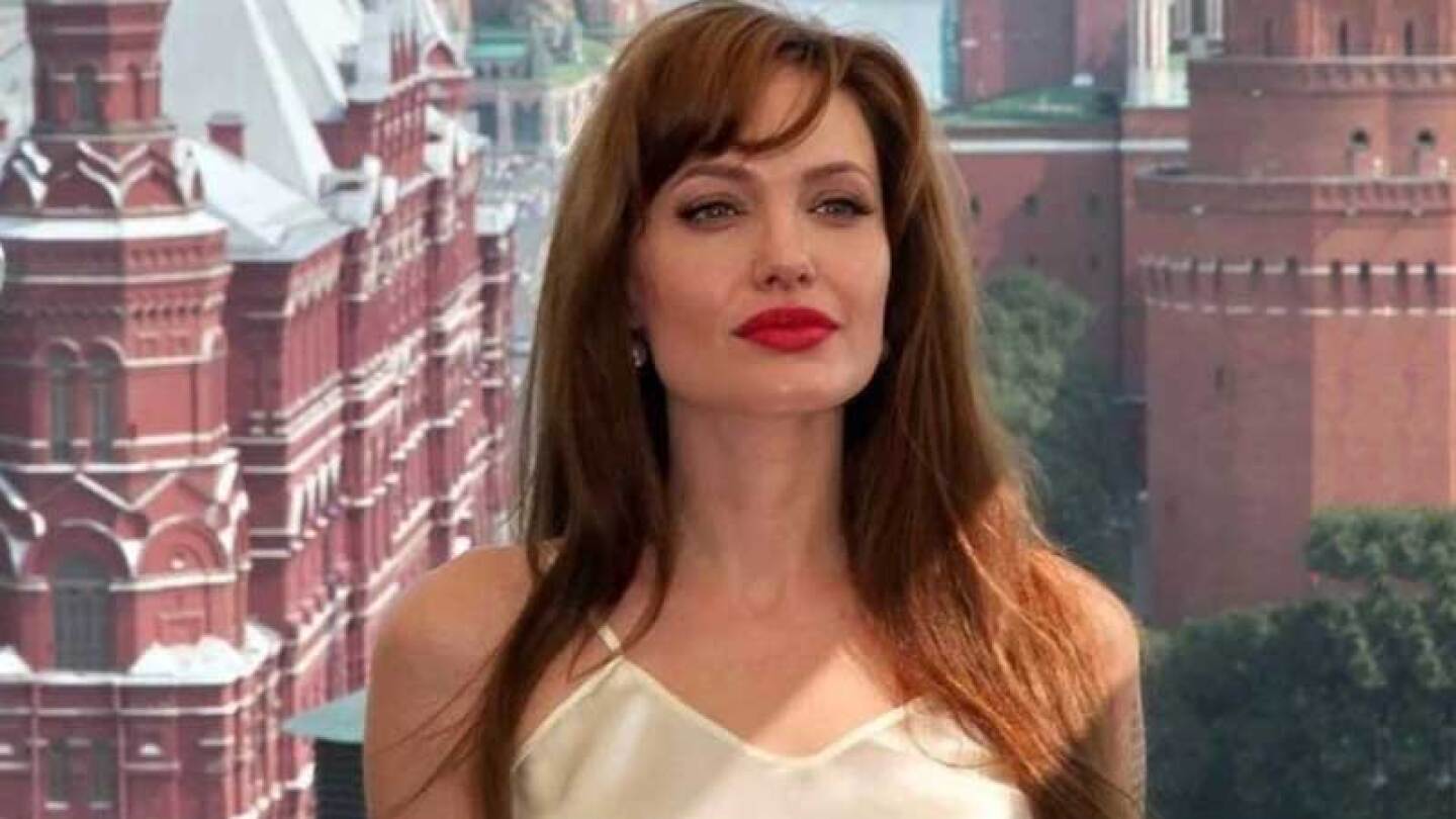 Angelina Jolie prohibió a sus hijos beber 