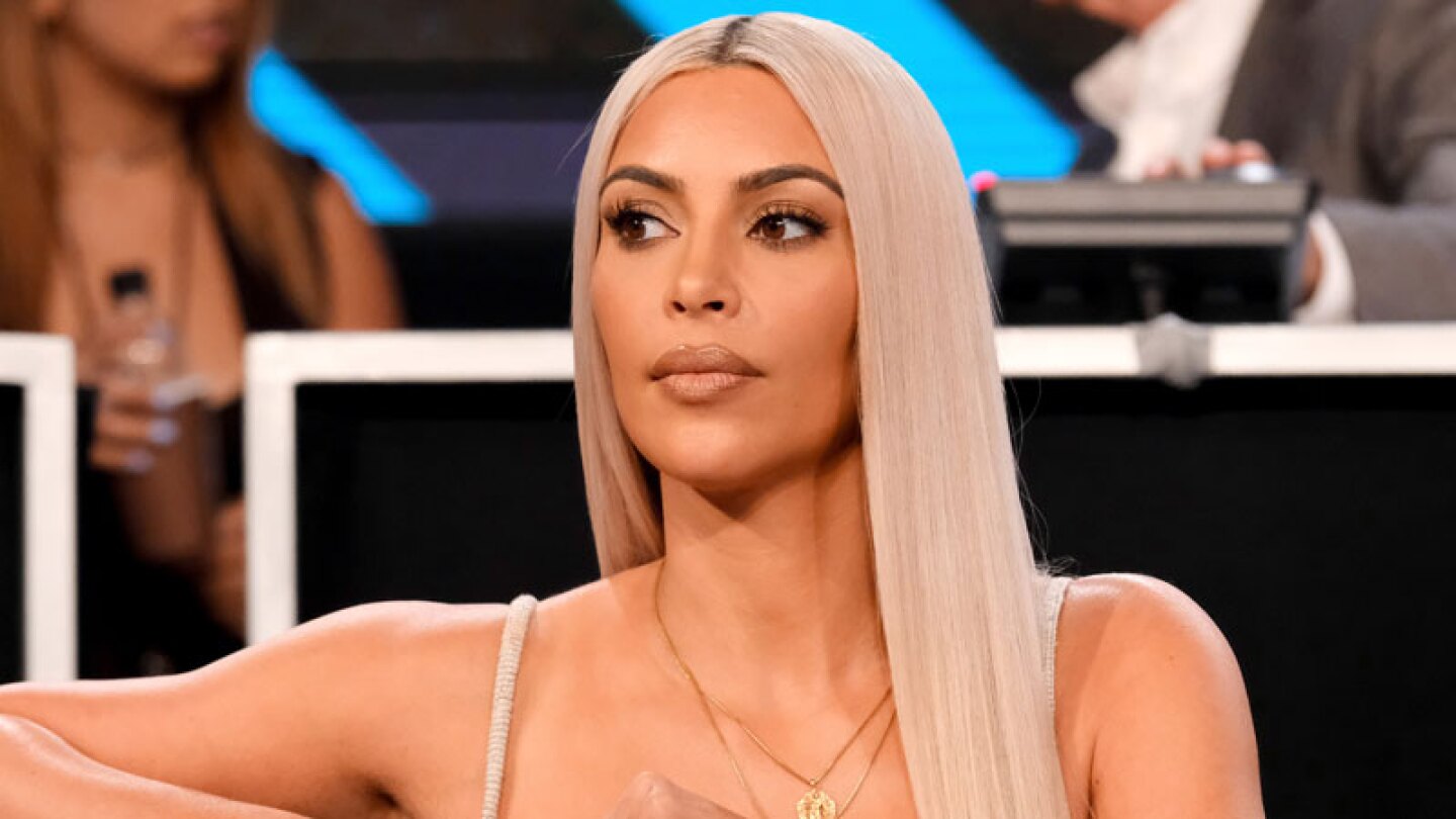 Kim Kardashian preocupada n