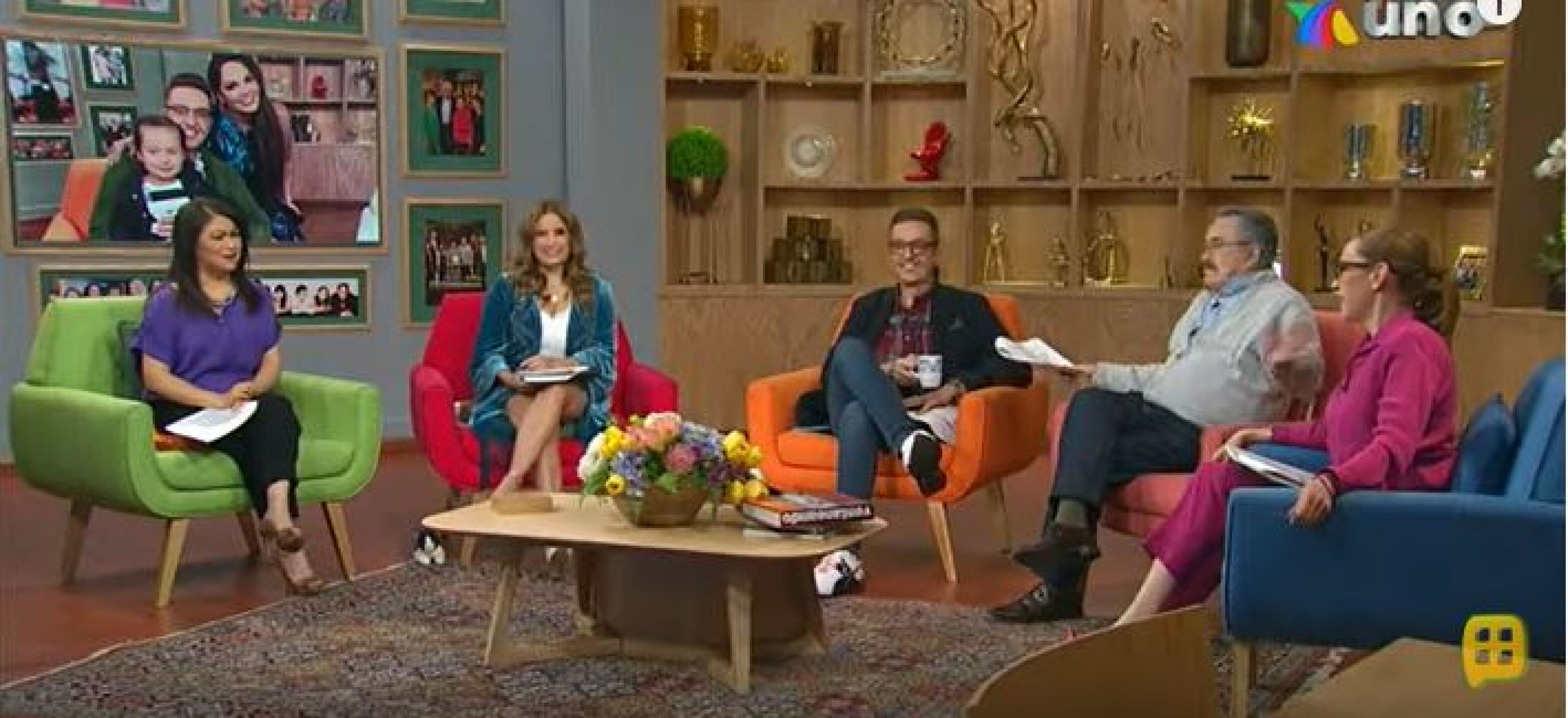 Abuela de Nodal habría salido a defenderlo con supuesto mensaje