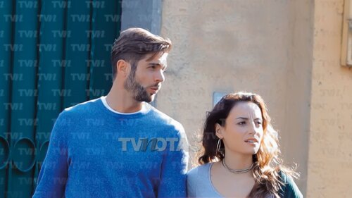 “Por ahora todo es romance pues llevan apenas mes y medio viviendo juntos”, dijo un amigo del actor