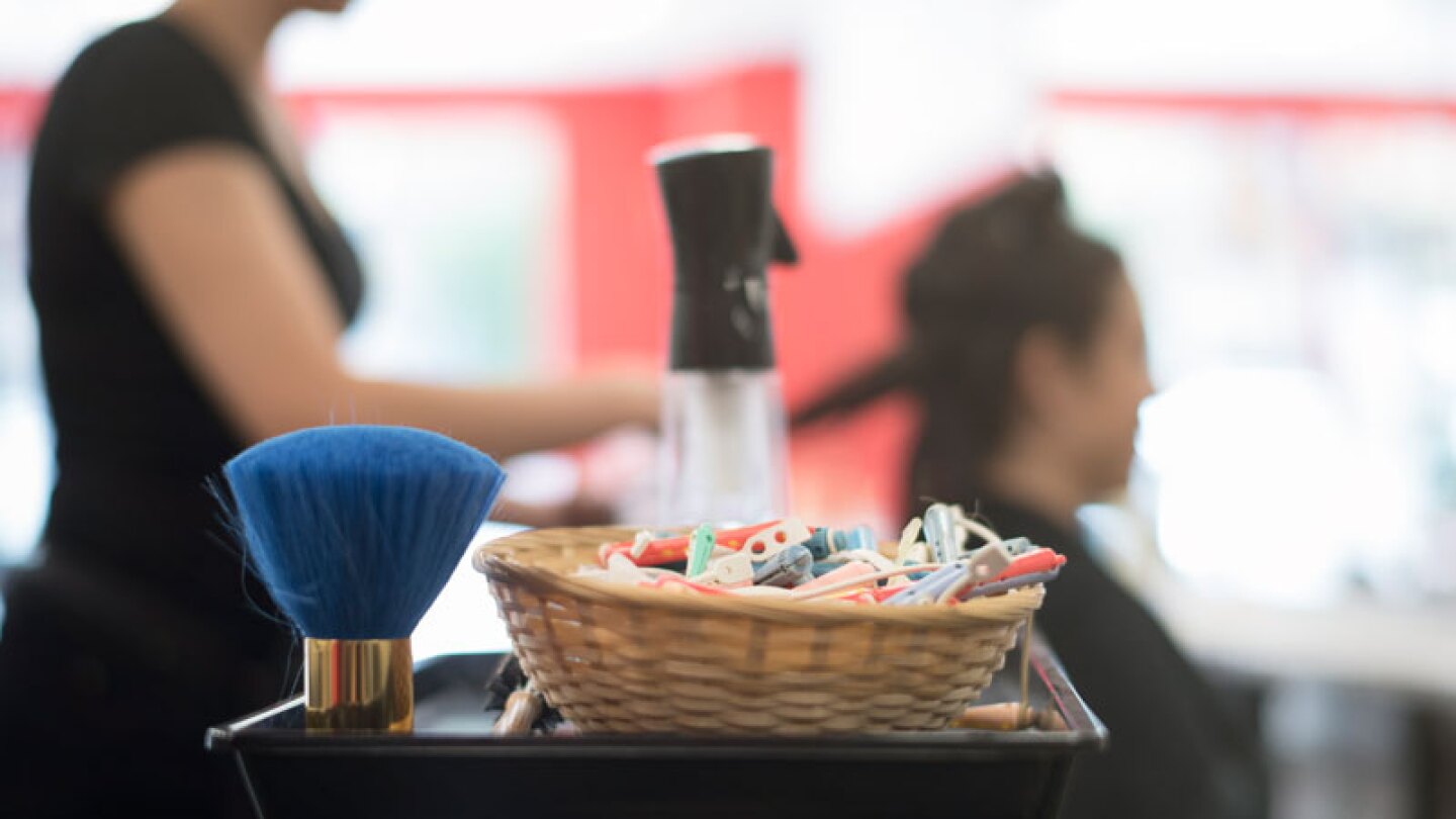 Las estilistas impidieron que perdiera su melena.