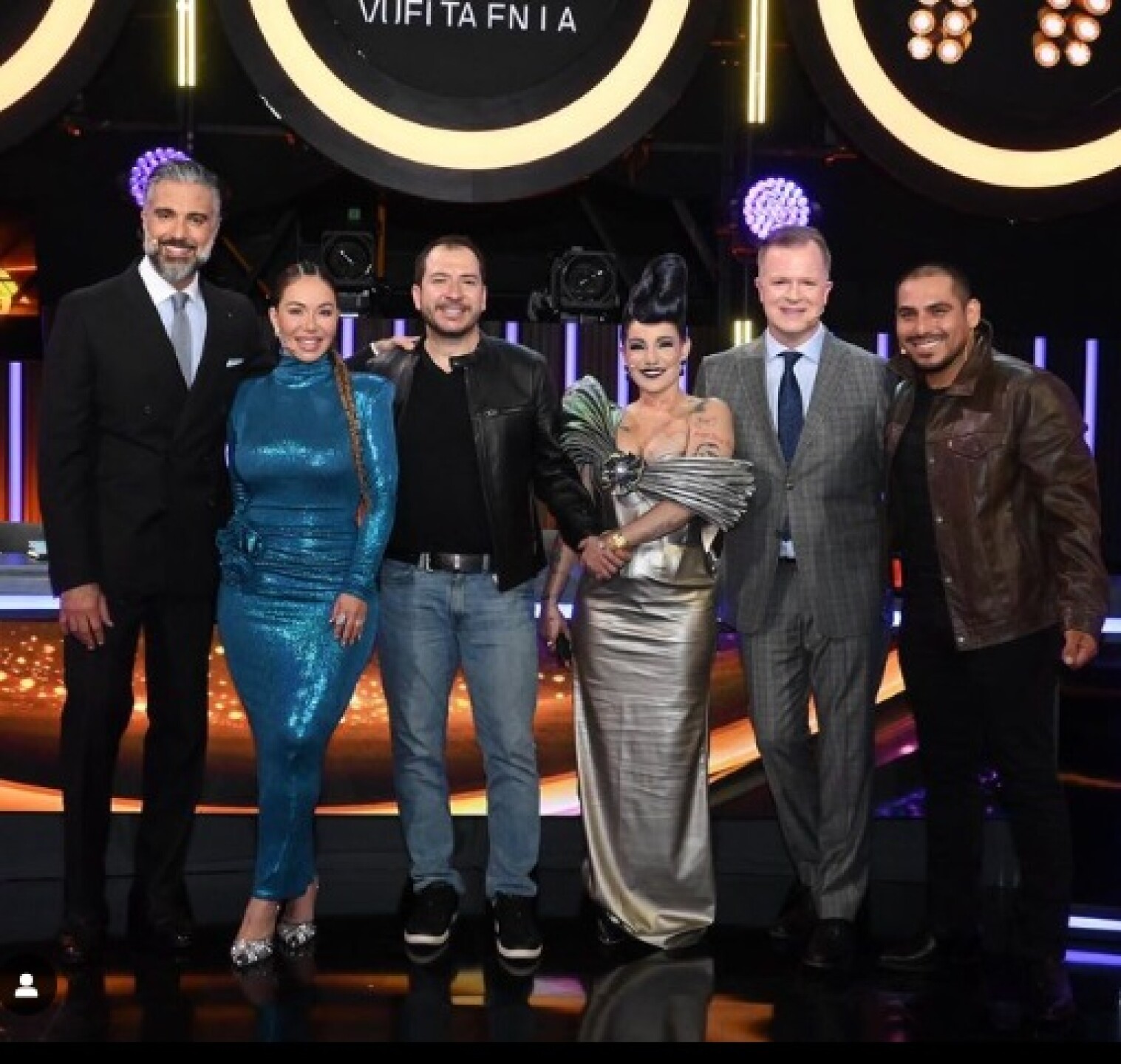 Críticos La academia y Jaime Camil.jpg