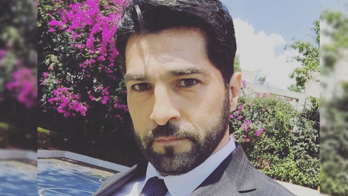 Arturo Carmona hija serie Alicia Villarreal