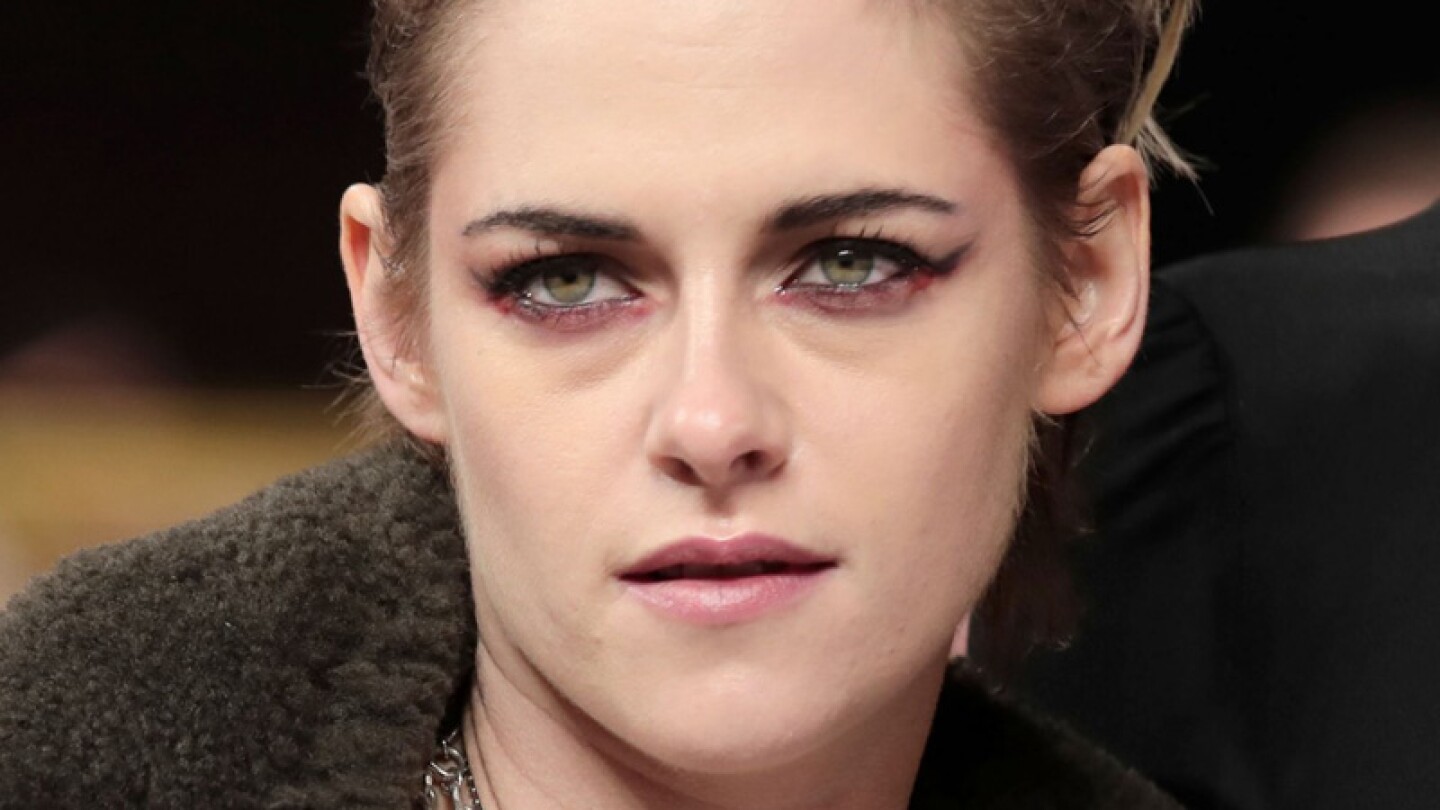 Kristen Stewart es nombrada ‘Actriz de la Década’ y los internautas se burlan