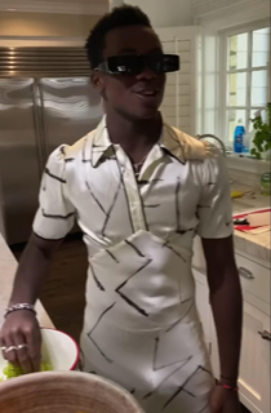 David Banda asegura que con vestido se siente libre