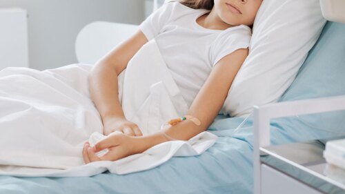 Niña hospitalizada n