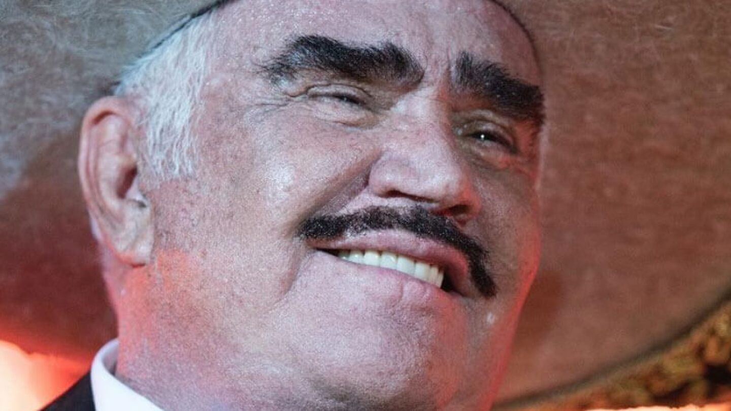 Una mujer asegura que Vicente Fernández abusó de ella a los 17 años